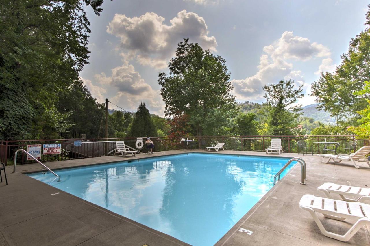 Gatlinburg Mountain Penthouse With Private Terrace! Apartment Exterior photo